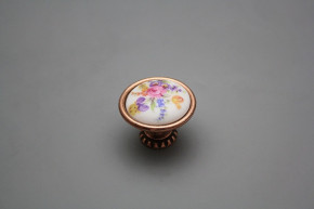 Rustic knobs Bohemia 35mm Bouquet with irises CU